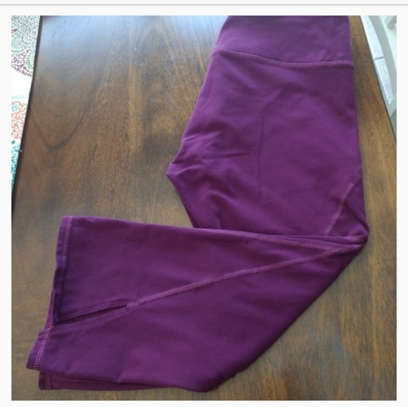 Athleta Pants - NWOT S Petite Athleta Burgundy Maroon Capris